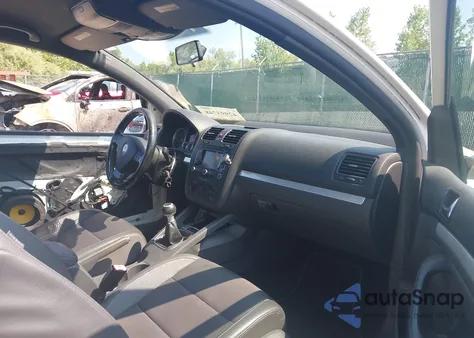 2009 Volkswagen Rabbit S z USA, uszkodzony, nr VIN WVWBA71K79W014597